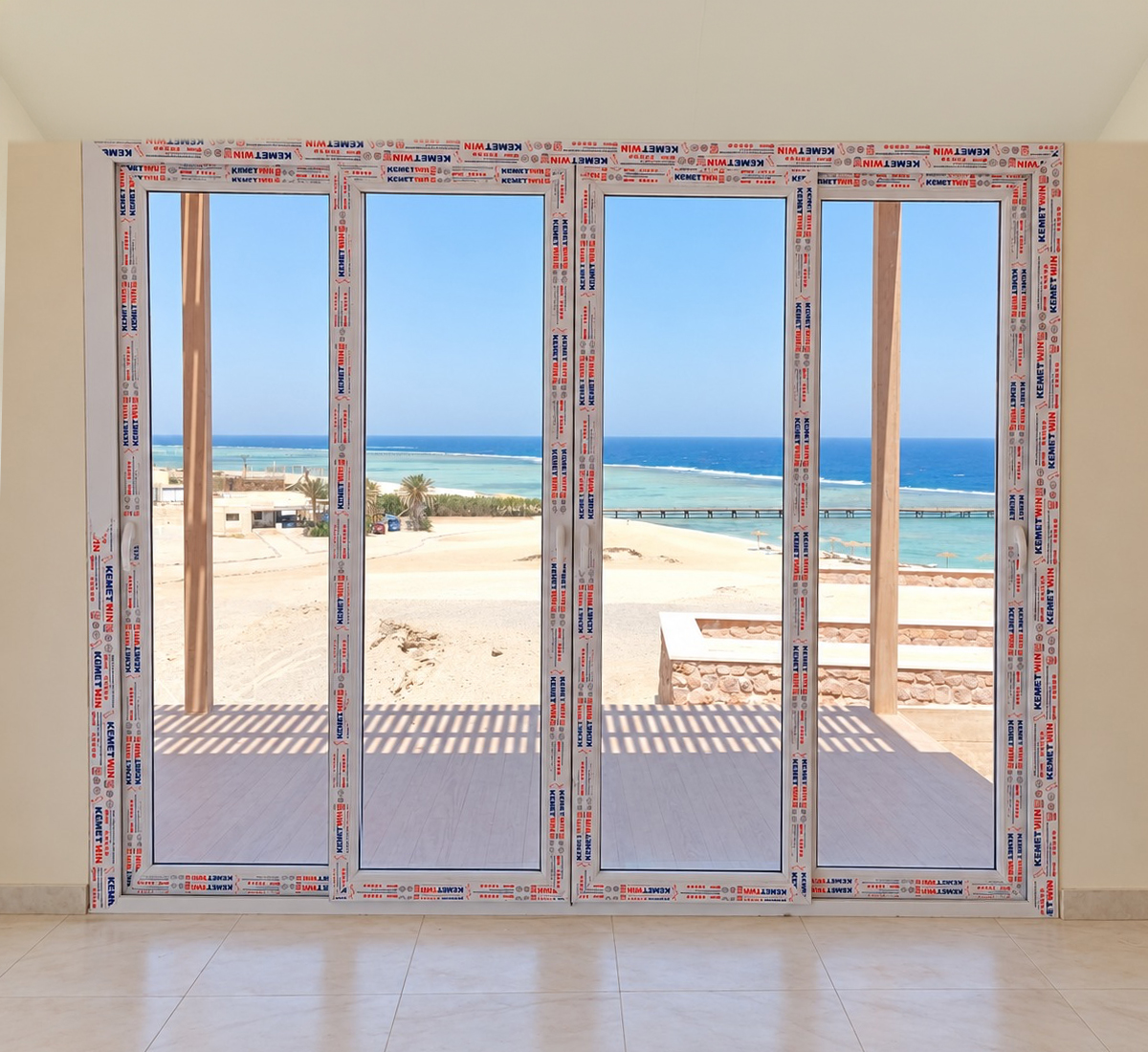 باب UPVC جرار أبيض مركب فعلياً